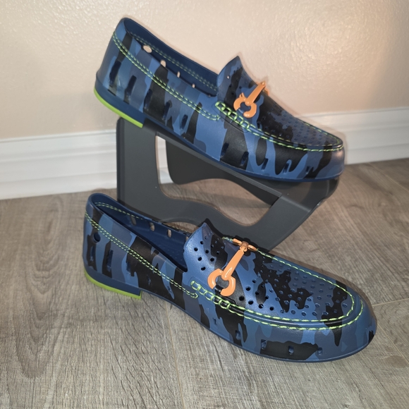 Floafers Stylish Blue Camouflage Men's Water Loafers - Picture 3 of 8